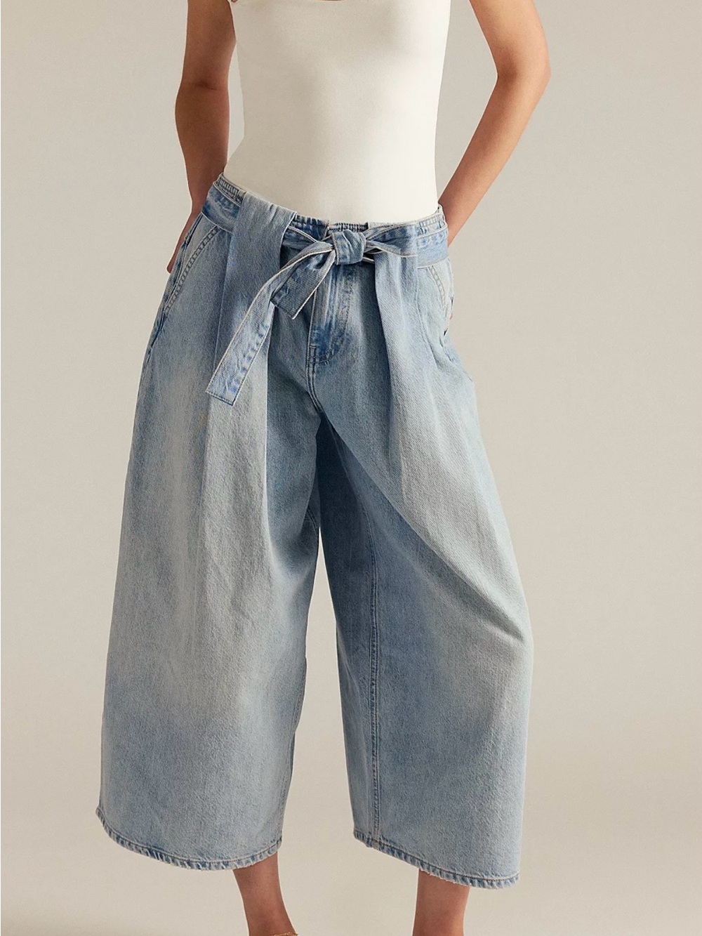NWT We The Free High Tide Light Wash Wide Leg Jeans